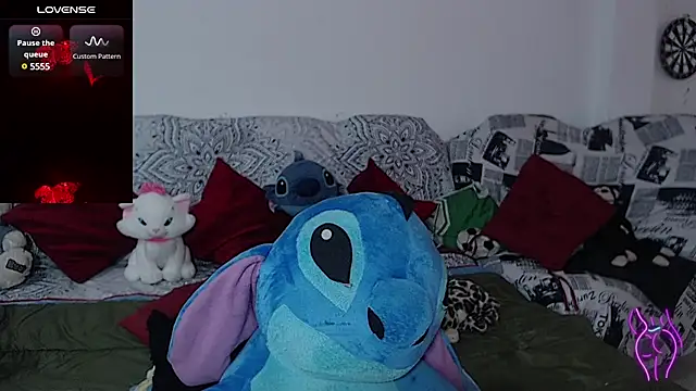 Snapshot of kitty22_ chatting on 02/21/25, 02:16 kitty22 online show from 02/21/25, 02:16