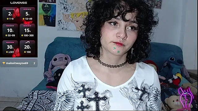 Snapshot of kitty22_ chatting on 10/22/25, 12:49 kitty22 online show from 10/22/25, 12:49