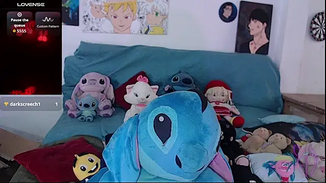 Snapshot of kitty22_ chatting on 11/04/25, 12:48 kitty22 online show from 11/04/25, 12:48