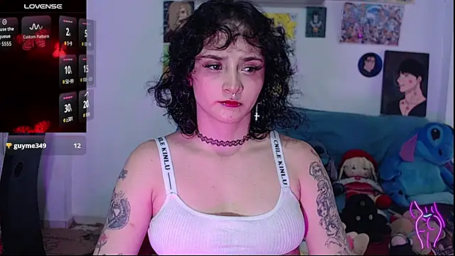 Snapshot of kitty22_ chatting on 11/08/25, 07:23 kitty22 online show from 11/08/25, 07:23