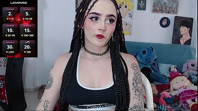 Snapshot of kitty22_ chatting on 11/29/25, 04:43 kitty22 online show from 11/29/25, 04:43