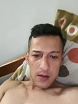 Snapshot of JoseHosther20@xh chatting on 11/18/25, 03:23 JoseHosther20xh online show from 11/18/25, 03:23