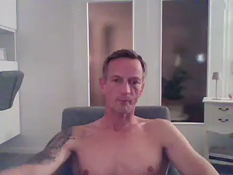 dirks71 online show from 03/19/25, 06:12