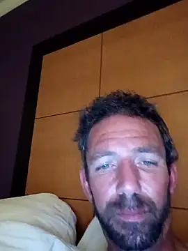 Snapshot of Treemandude chatting on 09/22/25, 12:56 Treemandude online show from 09/22/25, 12:56