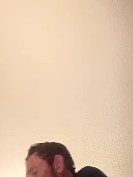 Snapshot of Treemandude chatting on 09/24/25, 01:31 Treemandude online show from 09/24/25, 01:31