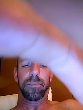 Snapshot of Treemandude chatting on 11/29/25, 04:59 Treemandude online show from 11/29/25, 04:59