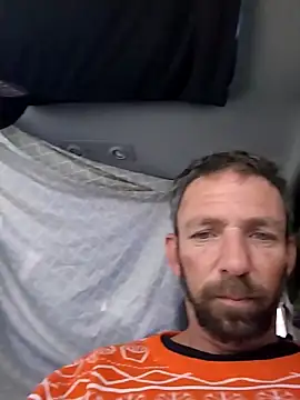 Snapshot of Treemandude chatting on 12/16/25, 05:40 Treemandude online show from 12/16/25, 05:40