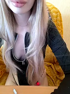 Elza kom online show from 03/06/26, 04:20