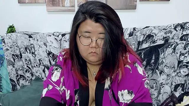 Snapshot of Nadine_asian chatting on 12/28/24, 09:31 Nadine asian online show from 12/28/24, 09:31