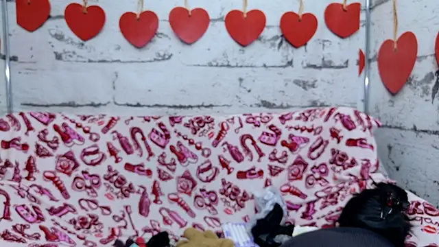 Snapshot of Nadine_asian chatting on 01/06/26, 04:05 Nadine asian online show from 01/06/26, 04:05