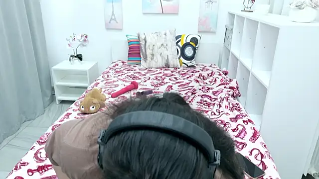 Snapshot of Nadine_asian chatting on 02/12/26, 03:01 Nadine asian online show from 02/12/26, 03:01