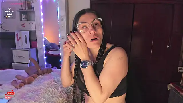 Rapunzeell  online show from 07/17/26, 11:28