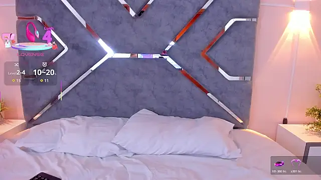 LucciaPorter online show from 11/03/25, 08:32