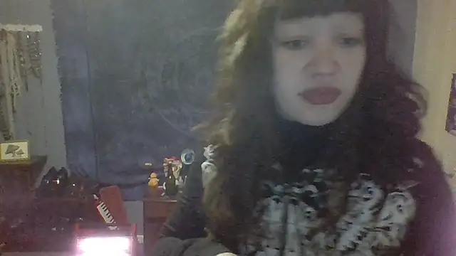 Snapshot of Fo0xybby chatting on 05/19/26, 02:07 Fo0xybby online show from 05/19/26, 02:07