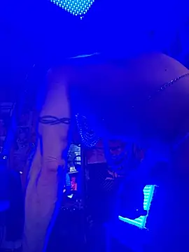 luvs2cumm69 online show from 05/14/26, 11:44