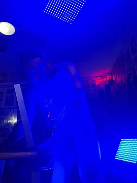 luvs2cumm69 online show from 05/16/26, 10:36