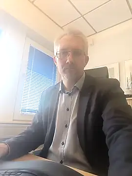 Snapshot of tom-swede chatting on 12/05/24, 01:06 tom-swede online show from 12/05/24, 01:06