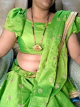 Traditional Housewife  online show from 02/22/25, 12:27