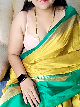 Traditional Housewife  online show from 03/11/25, 01:59