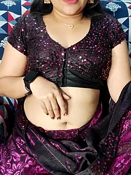 Traditional Housewife  online show from 09/29/25, 01:11