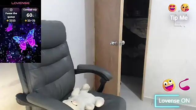 sweettmiah online show from 04/15/26, 08:32