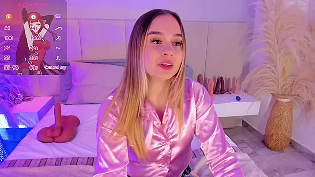 Snapshot of sofia_pamela chatting on 02/19/25, 07:16 sofia pamela online show from 02/19/25, 07:16