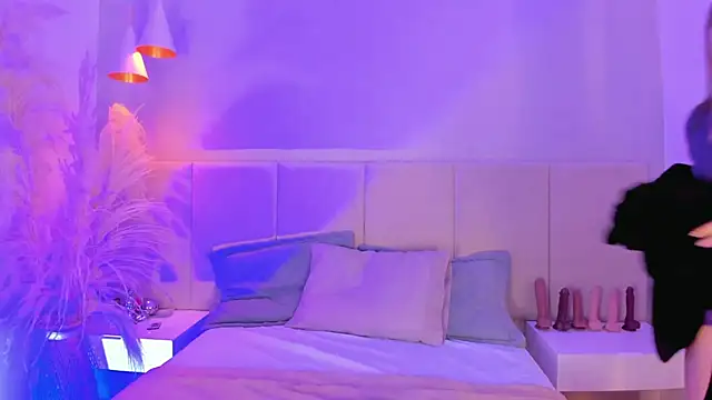 Snapshot of sofia_pamela chatting on 02/22/25, 07:36 sofia pamela online show from 02/22/25, 07:36