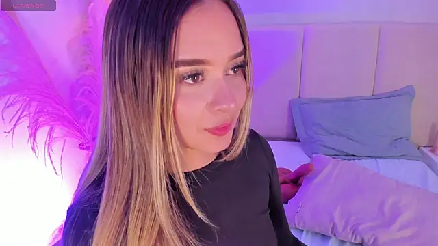 Snapshot of sofia_pamela chatting on 03/11/25, 10:20 sofia pamela online show from 03/11/25, 10:20