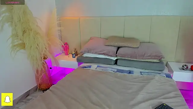 Snapshot of sofia_pamela chatting on 11/07/25, 07:03 sofia pamela online show from 11/07/25, 07:03