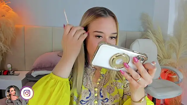 Snapshot of sofia_pamela chatting on 02/04/26, 07:09 sofia pamela online show from 02/04/26, 07:09