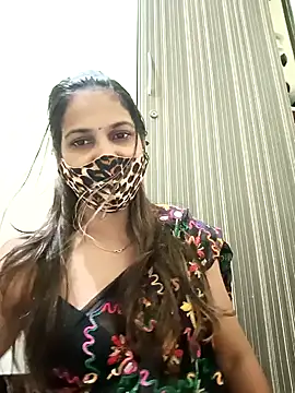 Snapshot of indianliza chatting on 12/18/24, 11:40 indianliza online show from 12/18/24, 11:40