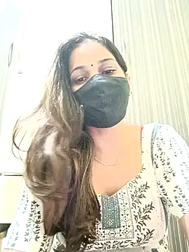 Snapshot of indianliza chatting on 01/19/25, 10:39 indianliza online show from 01/19/25, 10:39