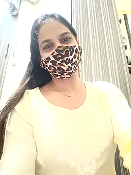 Snapshot of indianliza chatting on 02/22/25, 07:14 indianliza online show from 02/22/25, 07:14