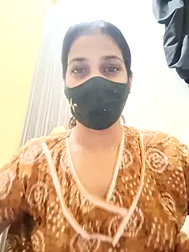 Snapshot of indianliza chatting on 03/08/25, 08:14 indianliza online show from 03/08/25, 08:14