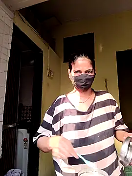 Snapshot of indianliza chatting on 03/14/25, 03:26 indianliza online show from 03/14/25, 03:26