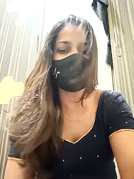 Snapshot of indianliza chatting on 03/15/25, 02:12 indianliza online show from 03/15/25, 02:12