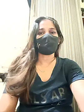 Snapshot of indianliza chatting on 03/21/25, 10:39 indianliza online show from 03/21/25, 10:39