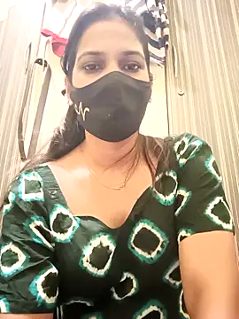 Snapshot of indianliza chatting on 10/24/25, 04:09 indianliza online show from 10/24/25, 04:09