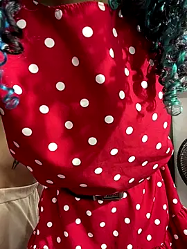 Snapshot of TheKing6ix9ine69 chatting on 11/09/25, 05:06 TheKing6ix9ine69 online show from 11/09/25, 05:06