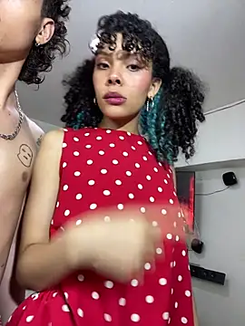 Snapshot of TheKing6ix9ine69 chatting on 12/14/25, 06:19 TheKing6ix9ine69 online show from 12/14/25, 06:19