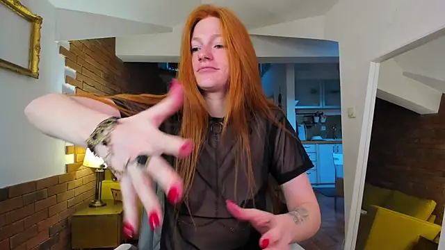 Snapshot of Aliceginger99 chatting on 11/15/25, 06:11 Aliceginger99 online show from 11/15/25, 06:11