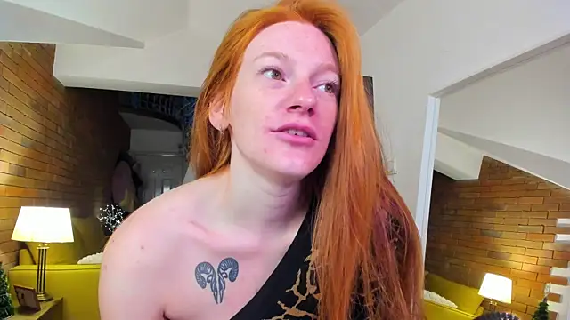 Snapshot of Aliceginger99 chatting on 11/22/25, 06:12 Aliceginger99 online show from 11/22/25, 06:12