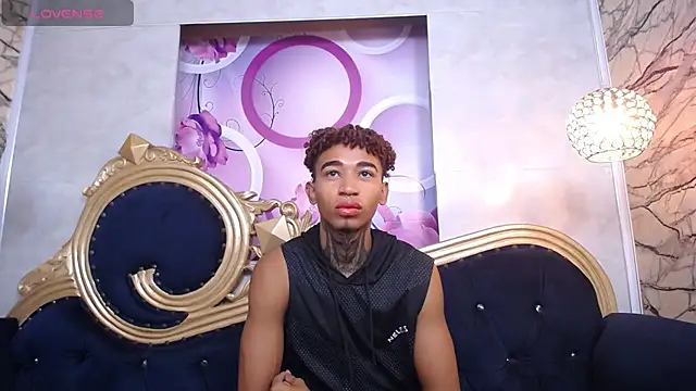 sexy blacks  online show from 01/23/25, 11:26