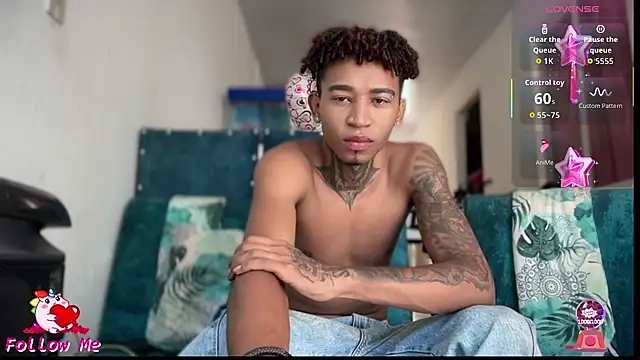 sexy blacks  online show from 11/01/25, 01:13