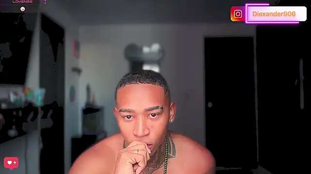 sexy blacks  online show from 06/22/26, 12:13