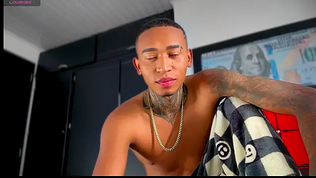 sexy blacks  online show from 07/06/26, 12:02