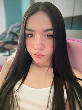 Snapshot of ShannonShanny chatting on 03/08/25, 09:39 ShannonShanny online show from 03/08/25, 09:39