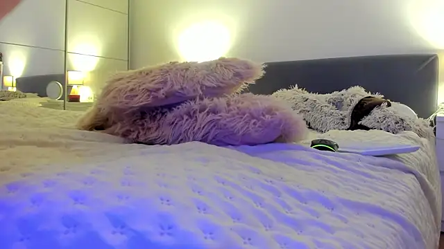 angeloflovee online show from 10/21/25, 06:30