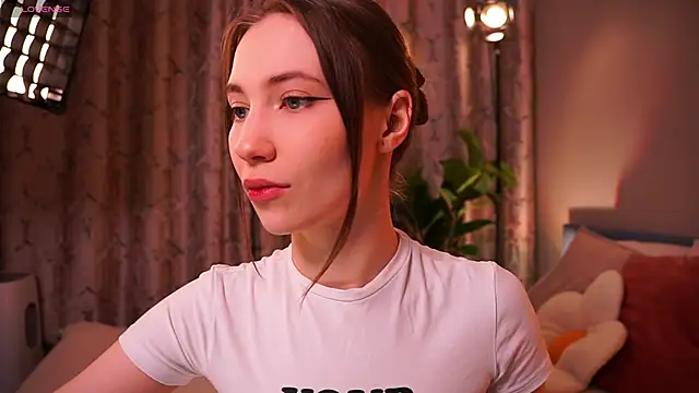 Snapshot of askaudrey_ chatting on 12/14/24, 01:38 askaudrey online show from 12/14/24, 01:38