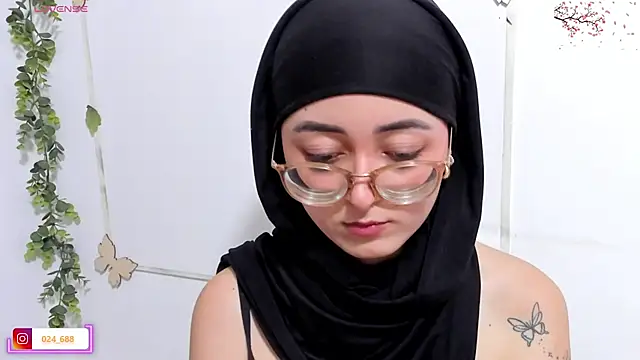 Snapshot of aysel_elid chatting on 05/16/26, 10:08 aysel elid online show from 05/16/26, 10:08